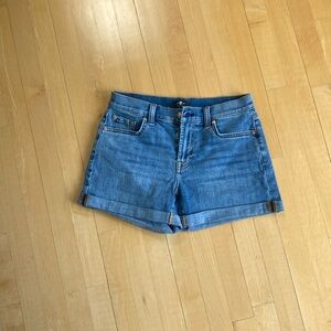 7 For All Mankind Medium Blue Mid Roll Denim Shorts - size 27, new, unworn